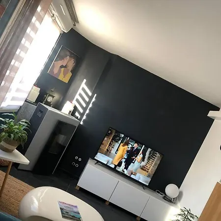 Standing 2 Personnes Equipe Terrasse, Stationnement Facile Et Gratuit Dans Quartier Des Arenes *