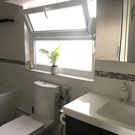 Standing 2 Personnes Equipe Terrasse, Stationnement Facile Et Gratuit Dans Quartier Des Arenes 바욘