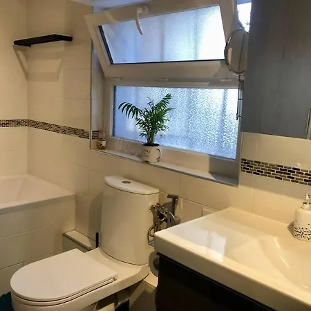 Standing 2 Personnes Equipe Terrasse, Stationnement Facile Et Gratuit Dans Quartier Des Arenes *