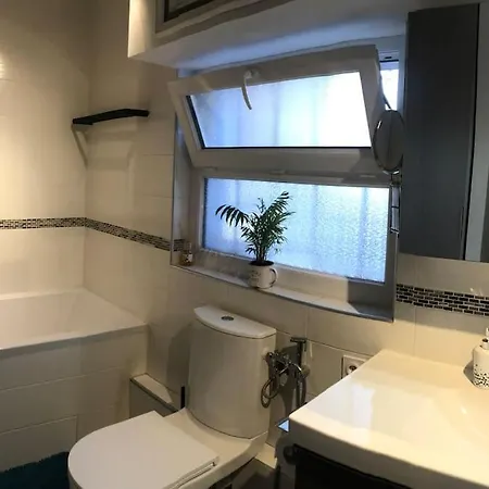 Arènes Terrace: Equipped With Easy Parking Apartment Bayonne