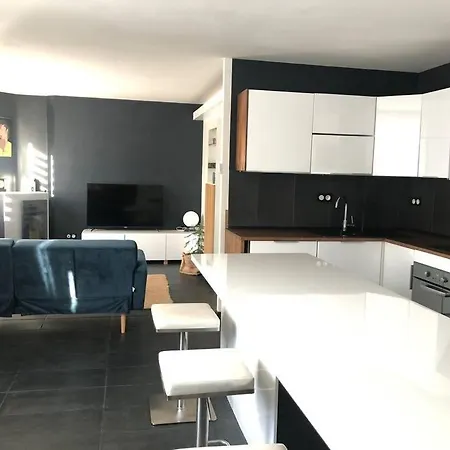 Standing 2 Personnes Equipe Terrasse, Stationnement Facile Et Gratuit Dans Quartier Des Arenes 바욘