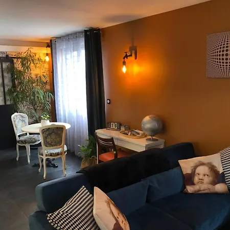 Апартаменты Standing 2 Personnes Equipe Terrasse, Stationnement Facile Et Gratuit Dans Quartier Des Arenes